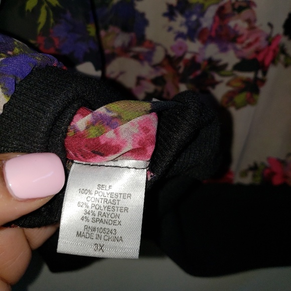 Sheer Floral Blouse - Picture 7 of 7